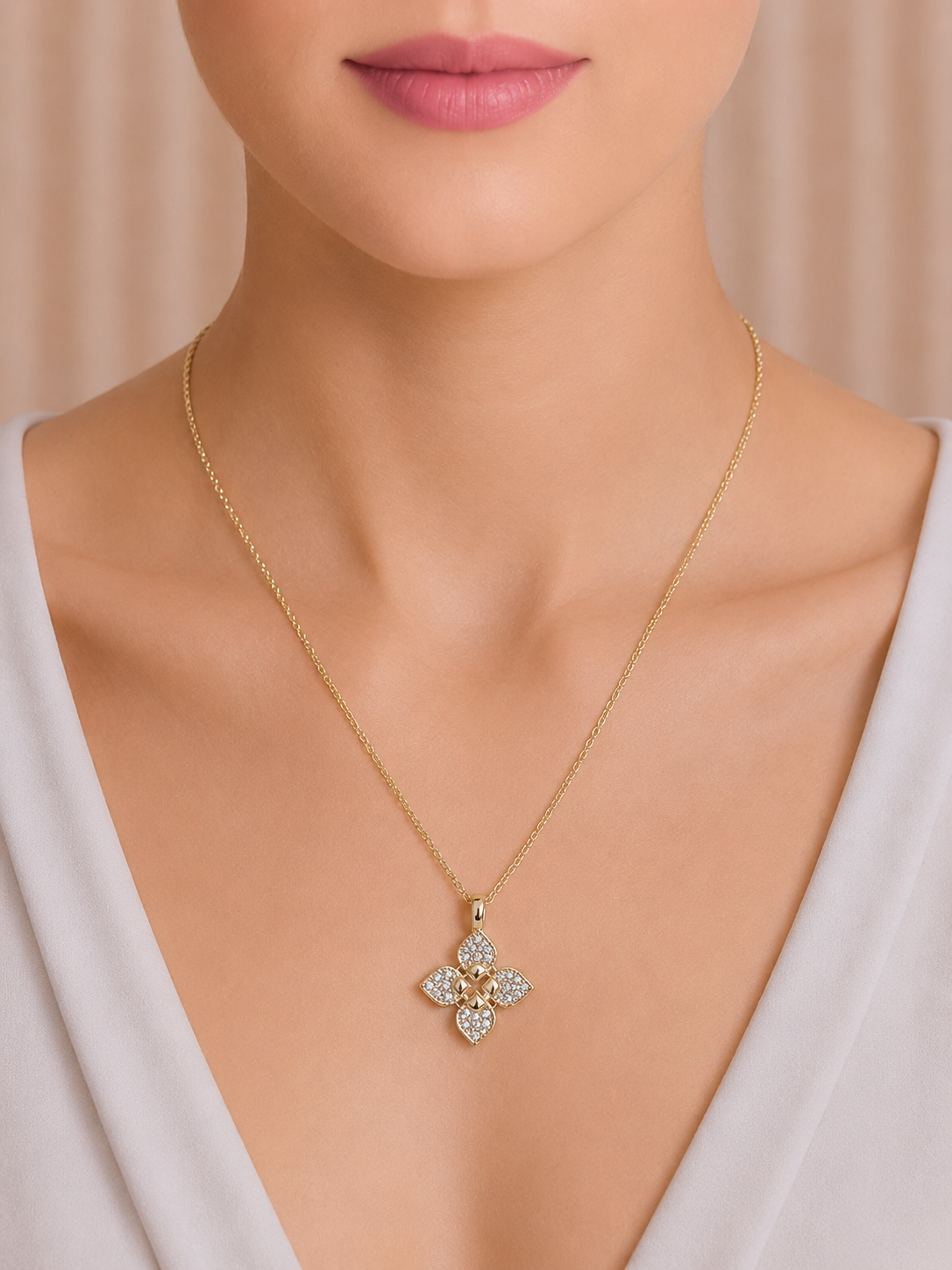 Pavé Clover Pendant Necklace